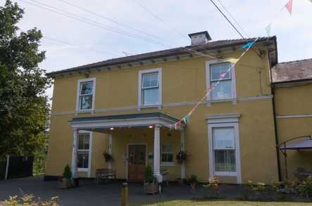 Blaenos House Nursing Home Care Home Llandovery  - 2