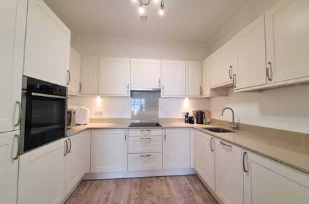 Apartment 31 image 3