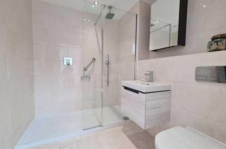Apartment 31 image 5