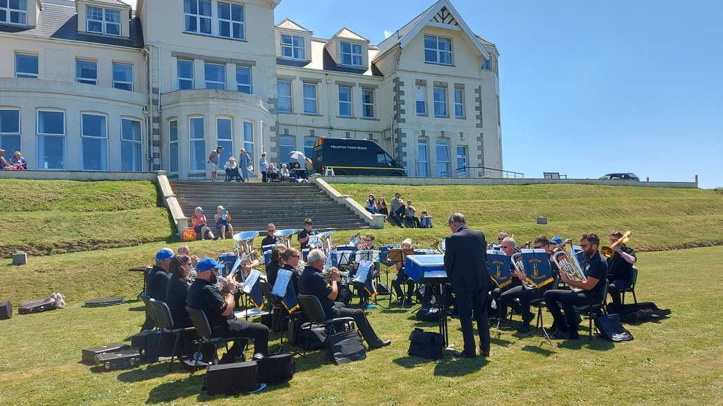 Poldhu Care Home Care Home Helston activities-carousel - 4