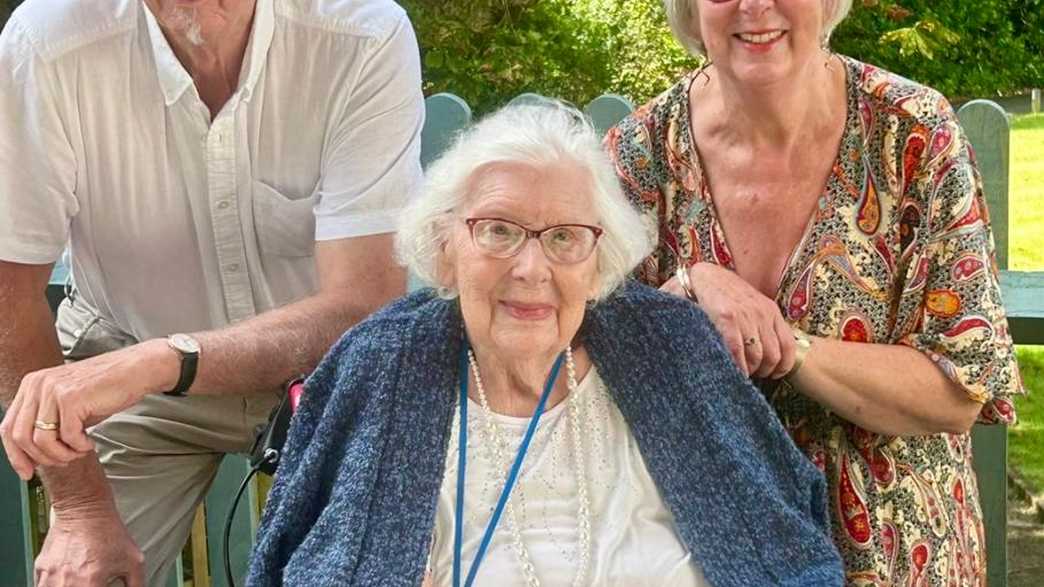 High Broom Care Home Care Home Crowborough activities-carousel - 8