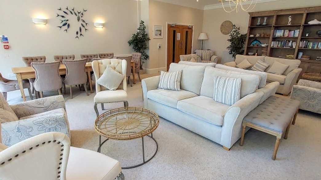 Paignton Retirement Living Paignton lifestyle-carousel - 1