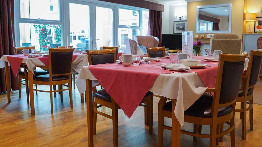 Park View Residential Care Home Care Home Sheffield meals-carousel - 1