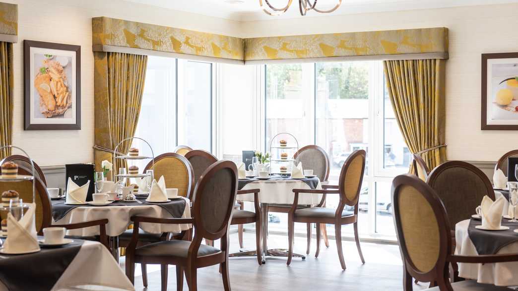 Parkfield Grange Care Home Care Home Stourbridge buildings-carousel - 4