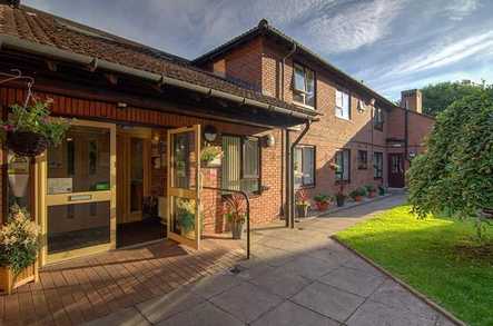Park Mount Care Home Care Home Macclesfield  - 1