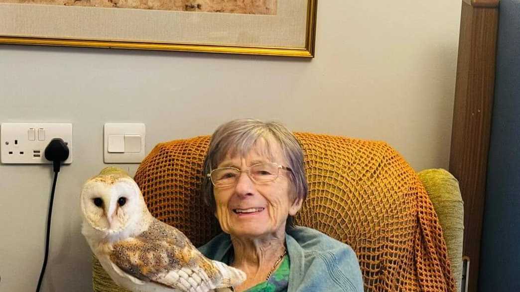 Parsons Grange Care Home Reading activities-carousel - 3