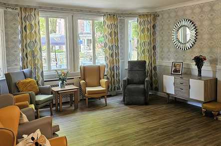 Peel Moat Care Home Care Home Stockport  - 3