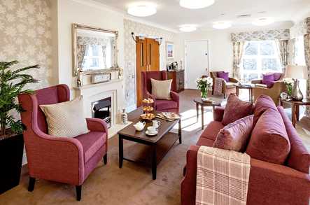 Pemberley House Care Home Care Home Basingstoke  - 3