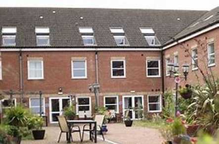 Pinelodge Care Home Care Home Stevenage  - 1