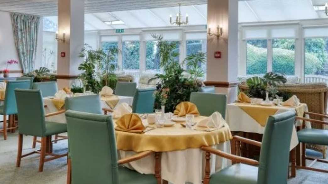 Pinewood Care Home St. Helier meals-carousel - 2