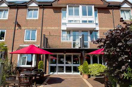 Queensmount Care Home Care Home Bournemouth  - 1
