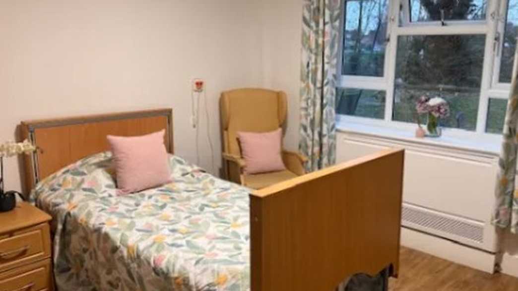 Quinnell House Care Home Hailsham accommodation-carousel - 3