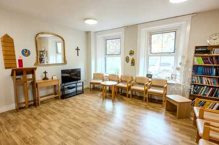 Moorland House Care Home Hope Valley  - 5