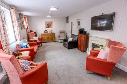 Queens Court Care Home Cambridge  - 3