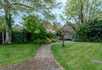 Queens Court - 2