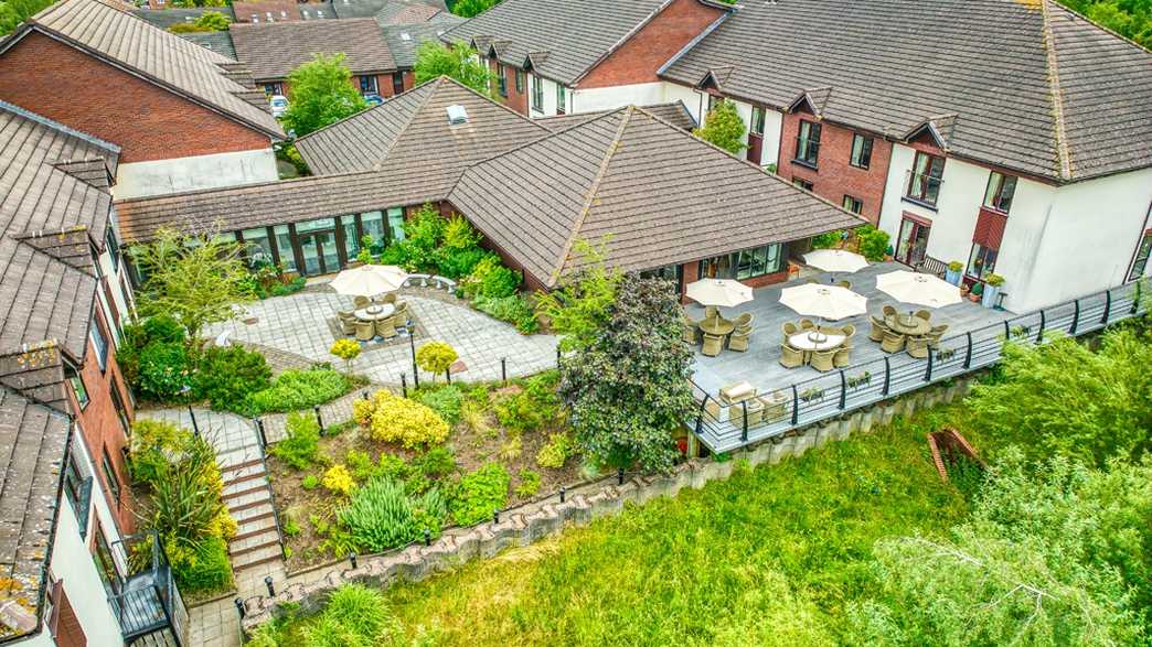 Richmond Villages Bede Retirement Living Bedworth lifestyle-carousel - 3