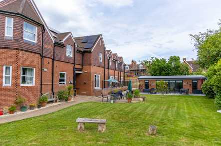 The Knoll Nursing Home (Yeovil) Limited Care Home Yeovil  - 2