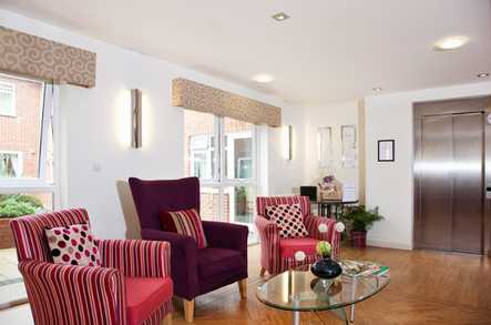 Kings Lodge Care Centre Care Home West Byfleet  - 5