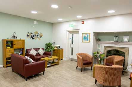 The Knoll Nursing Home (Yeovil) Limited Care Home Yeovil  - 5