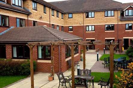 Hallmark Regency House | Care Home | Cardiff, CF5 4AH