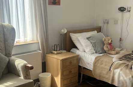 George Brooker House Care Home Dagenham  - 5