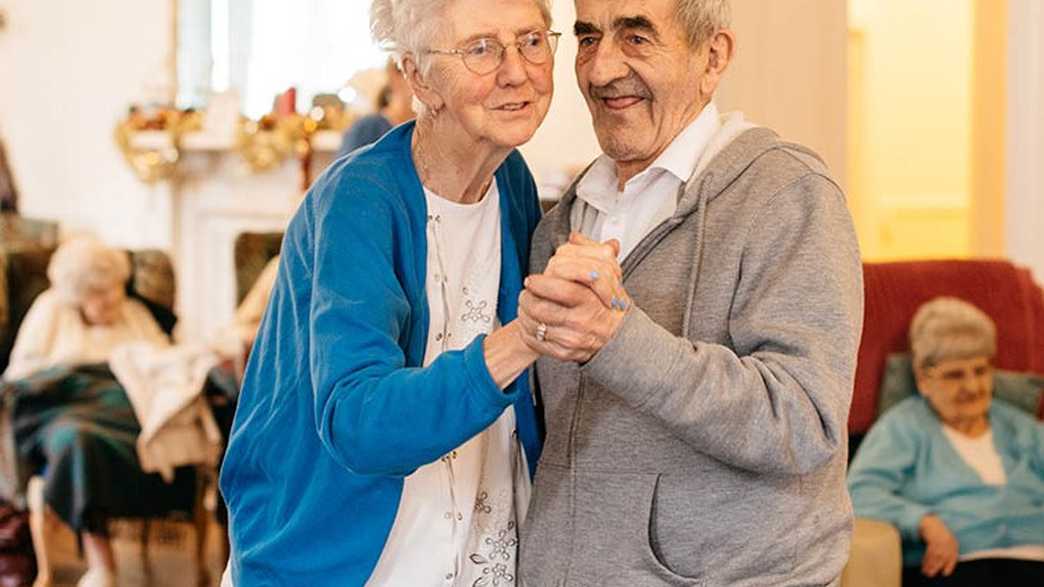 Ty Gwynno Care Home Care Home Pontypridd activities-carousel - 4