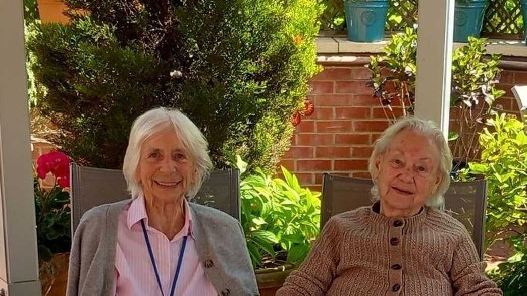 Hill House Nursing Home Care Home Farnham activities-carousel - 5