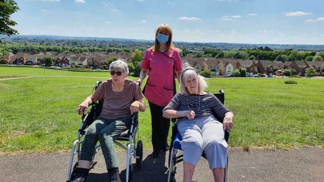 Ridgeway Rise Care Home Swindon activities-carousel - 3