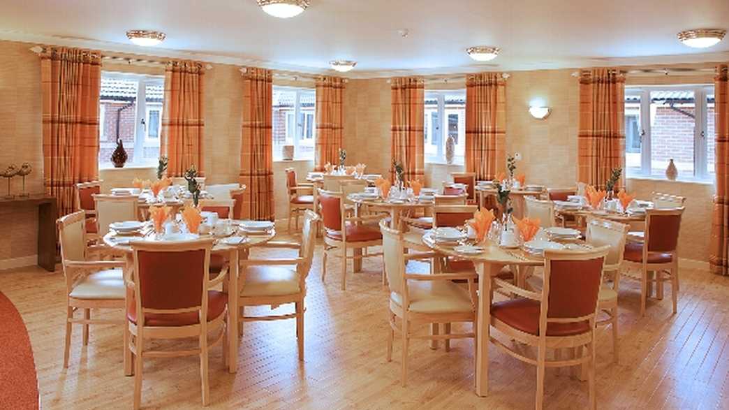Rievaulx House Care Centre Care Home Leeds meals-carousel - 1