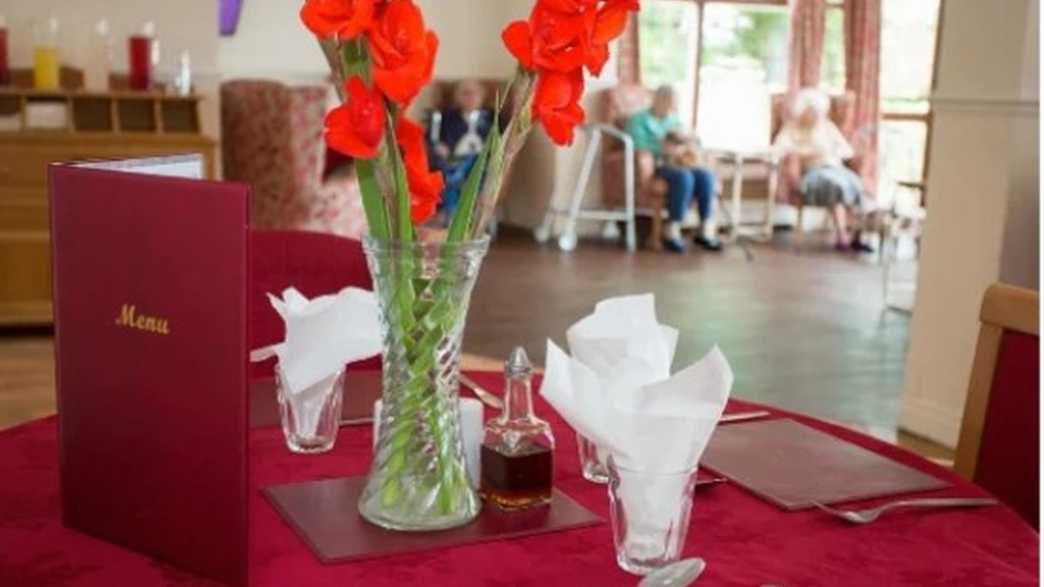 Roberttown Care Home Care Home Liversedge meals-carousel - 3