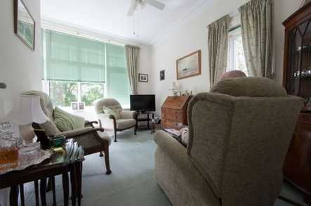 Roundhay image 1