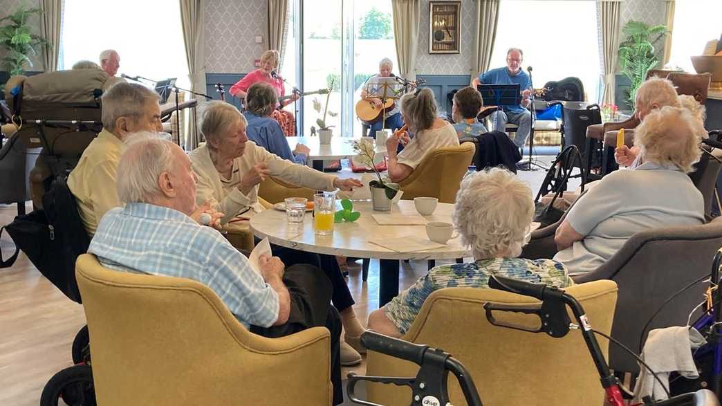 Royal Windsor Care Home Care Home Grantham activities-carousel - 3