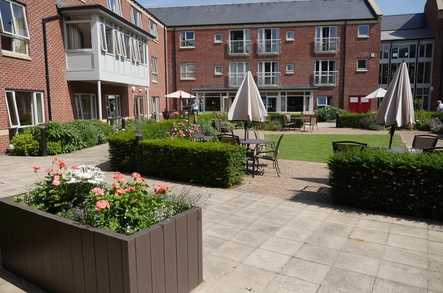 Royd Court Retirement Living Mirfield  - 4