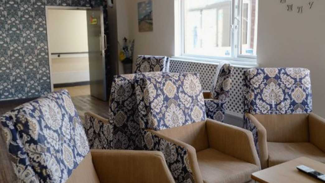 Rushey Mead Manor Care and Nursing Home Care Home Leicester buildings-carousel - 5