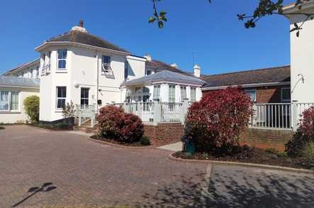 Rustington Hall Nursing Home Care Home Littlehampton  - 1