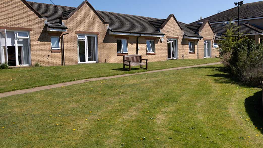 Rutherglen Care Home Care Home Glasgow buildings-carousel - 2