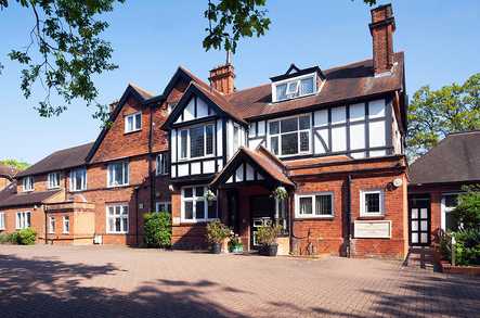 Southborough Nursing Home Care Home Surbiton  - 1