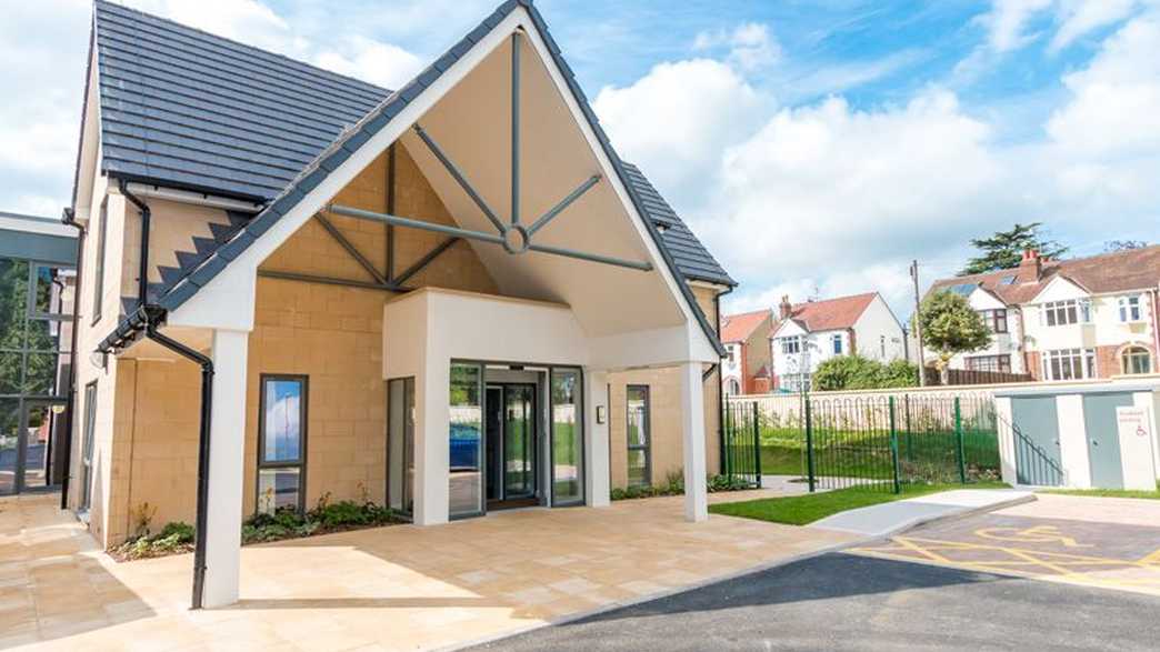 Scarlet House Care Home Stroud buildings-carousel - 14