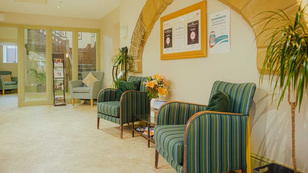 Seacroft Grange Care Home Leeds buildings-carousel - 10