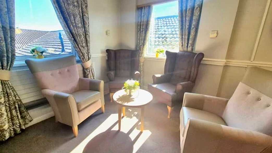 Oakhill House Care Home Care Home Horsham buildings-carousel - 4