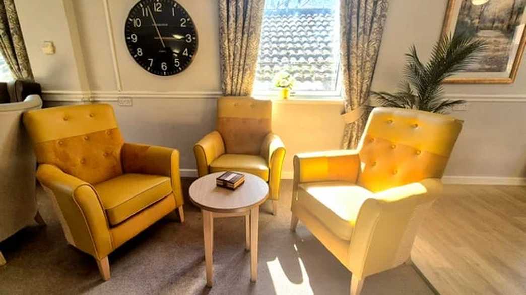 Oakhill House Care Home Care Home Horsham buildings-carousel - 3