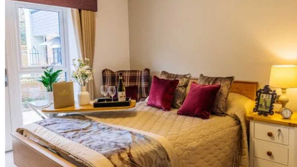 Shawford Springs Care Home Care Home Winchester accommodation-carousel - 2