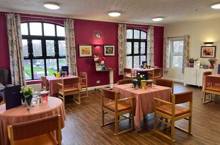 Silk Court Care Home Care Home London  - 3