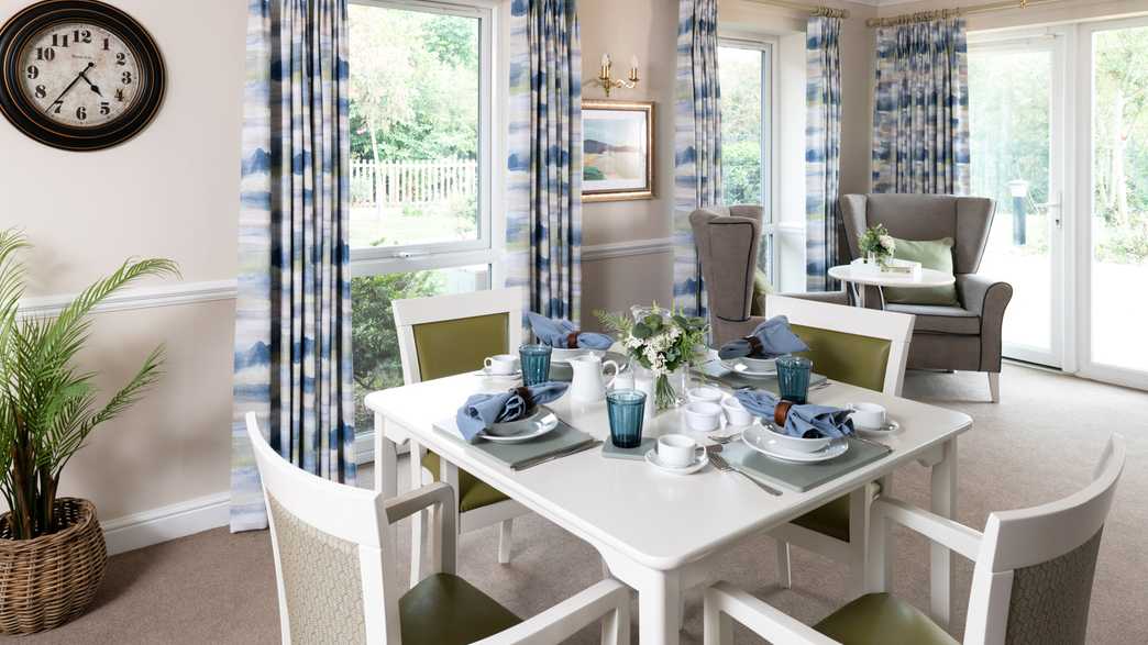 Manton Heights Care Centre Care Home Bedford meals-carousel - 2