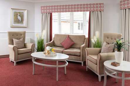 Queens Court Care Home Care Home Buckhurst Hill  - 2
