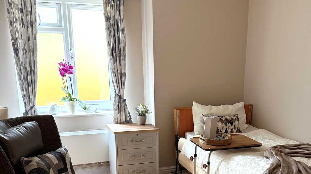 South Haven Lodge Care Home Care Home Southampton accommodation-carousel - 1