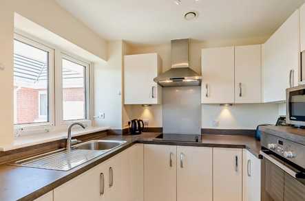 Squire Court image 3