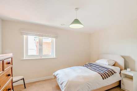 Squire Court image 4