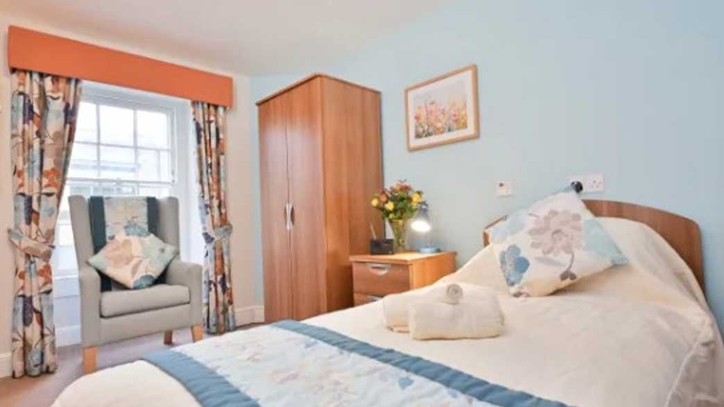 Stratton House Care Home Bath accommodation-carousel - 1