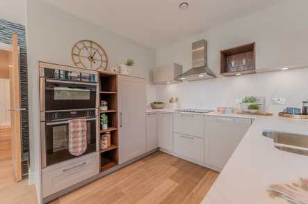 2 Bed Apartment image 3
